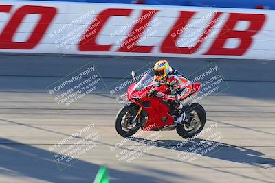 media/Jan-21-2022-Fastrack Riders (Fri) [[90b5309cc6]]/Level 1/Session 1 Front Straight/